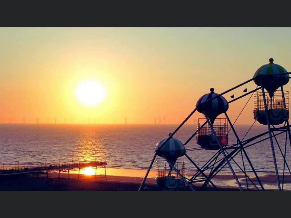 Beach Court Holiday Apartments Skegness Buitenkant foto